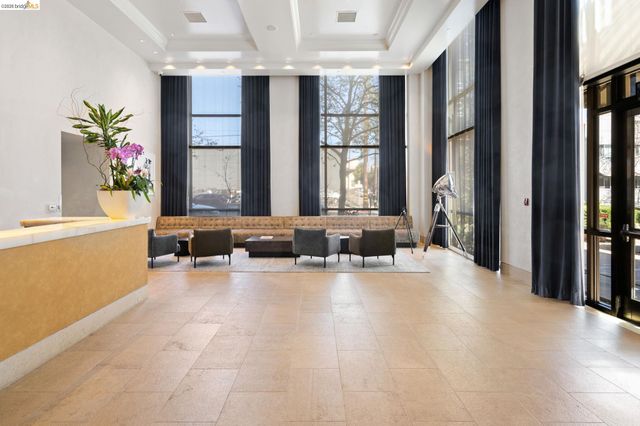 311 2Nd St 511, Oakland, CA 94607