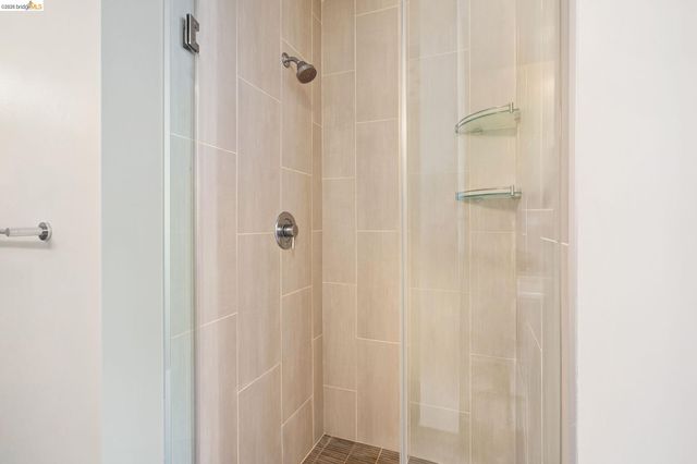 311 2Nd St 511, Oakland, CA 94607