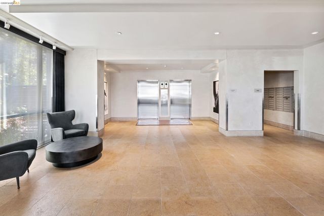 311 2Nd St 511, Oakland, CA 94607