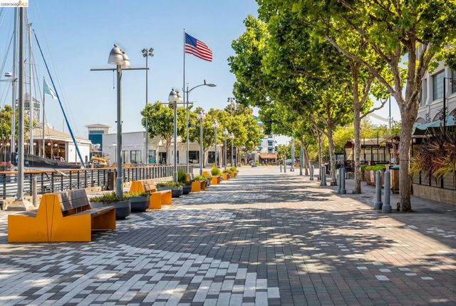 311 2Nd St 511, Oakland, CA 94607