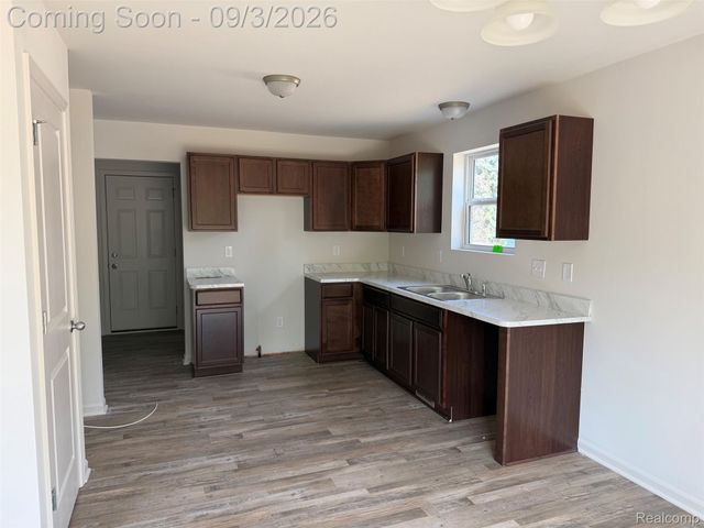 7113 Cambridge Drive, Romulus, MI 48174