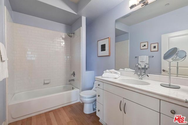 7100 Playa Vista Drive 421, Playa Vista, CA 90094