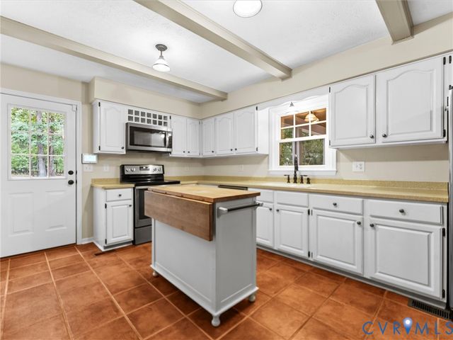 3100 Judes Ferry Rd, Powhatan, VA 23139