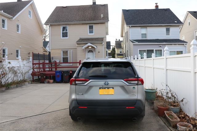 23015 88th Avenue, Queens Village, NY 11427