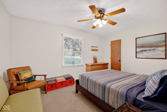 1278 Holiday Lane W, Brownsburg, IN 46112