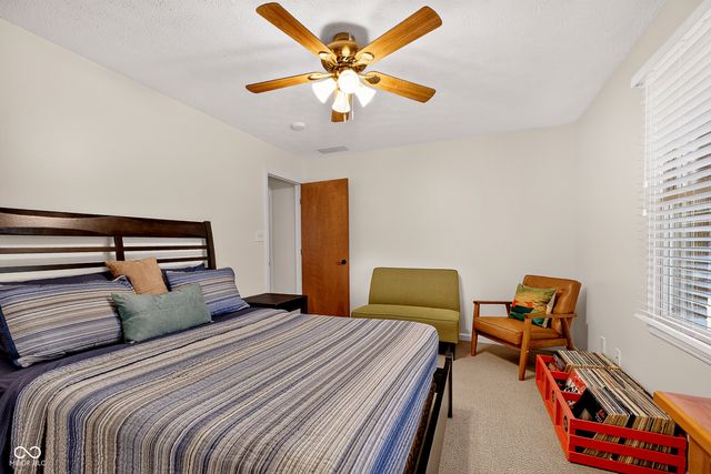 1278 Holiday Lane W, Brownsburg, IN 46112