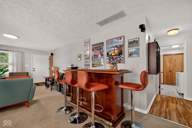1278 Holiday Lane W, Brownsburg, IN 46112