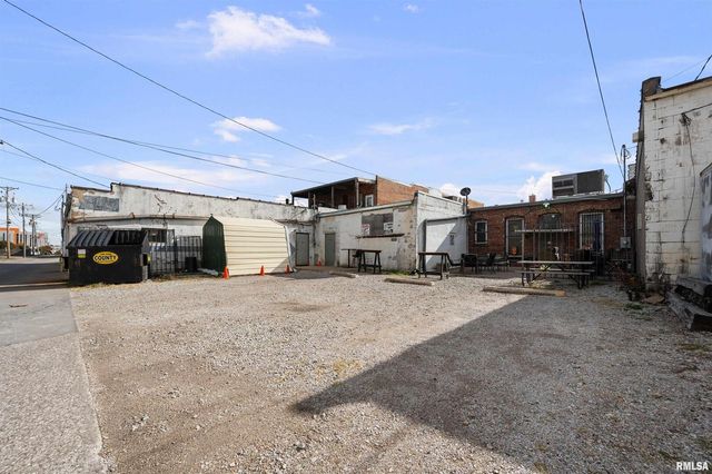 1708 STATE Street, Bettendorf, IA 52722