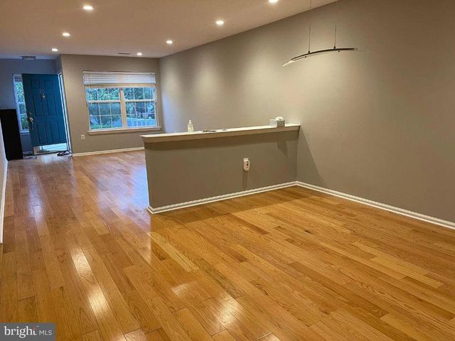 302 WELLINGTON PARK DRIVE, Princeton, NJ 08540