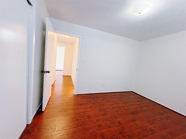 6322 S Briar Bayou Drive, Houston, TX 77072