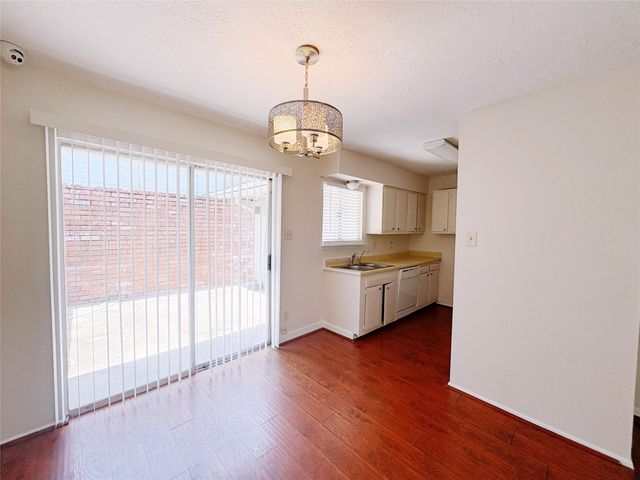 6322 S Briar Bayou Drive, Houston, TX 77072
