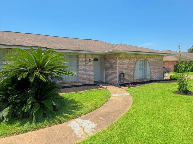 6322 S Briar Bayou Drive, Houston, TX 77072
