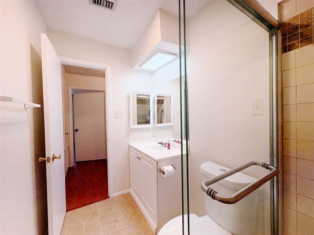 6322 S Briar Bayou Drive, Houston, TX 77072