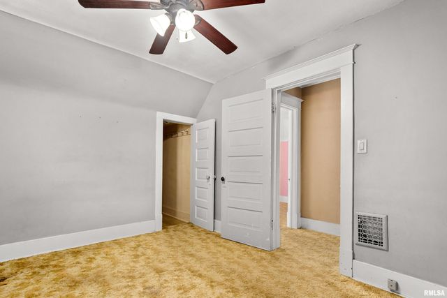 84 SILVER Street, Galesburg, IL 61401