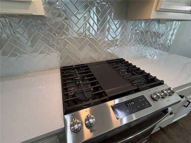 9115 N Stark Court, Kansas City, MO 64157