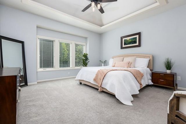 9115 N Stark Court, Kansas City, MO 64157