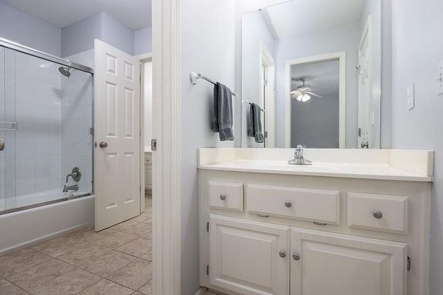 9115 N Stark Court, Kansas City, MO 64157