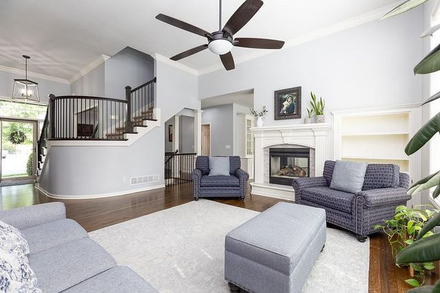9115 N Stark Court, Kansas City, MO 64157