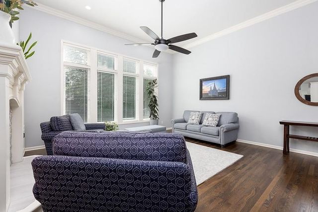 9115 N Stark Court, Kansas City, MO 64157