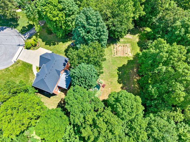 274 Yearling Trce, Pleasant View, TN 37146