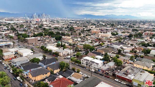 4504 S Hoover Street, Los Angeles, CA 90037