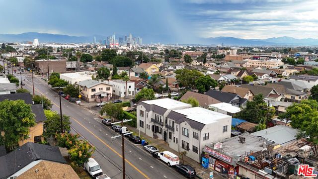 4504 S Hoover Street, Los Angeles, CA 90037