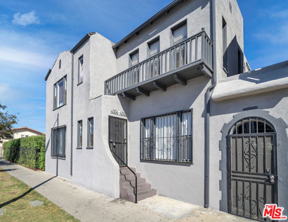 4504 S Hoover Street, Los Angeles, CA 90037