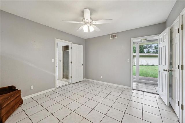 1903 W Sunset Drive, Orange, TX 77630