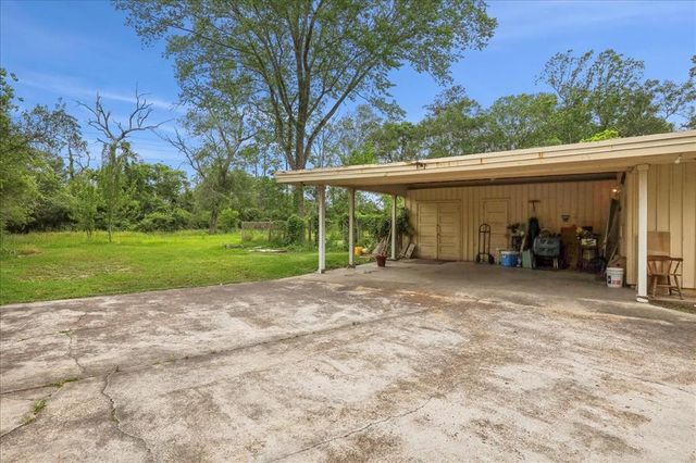 1903 W Sunset Drive, Orange, TX 77630