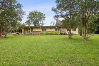 1903 W Sunset Drive, Orange, TX 77630