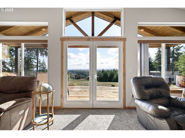 24674 BOLTON HILL Rd, Veneta, OR 97487