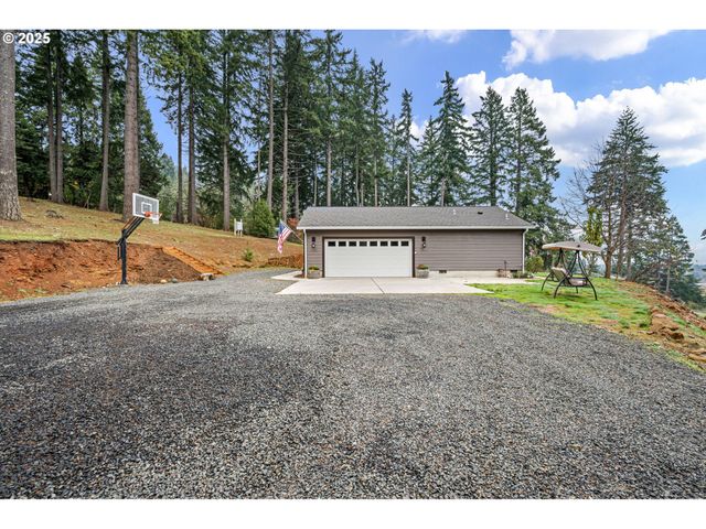 24674 BOLTON HILL Rd, Veneta, OR 97487