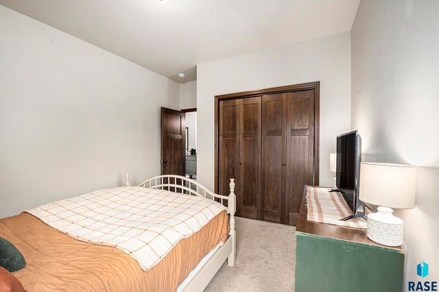 3613 Prairie Wind St, Sioux Falls, SD 57108