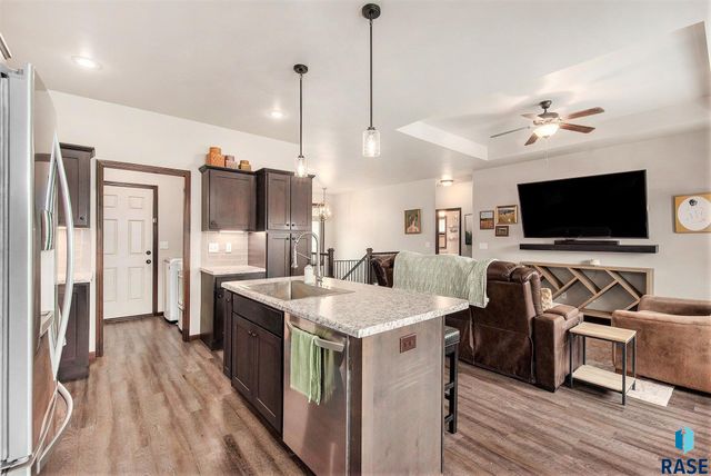 3613 Prairie Wind St, Sioux Falls, SD 57108