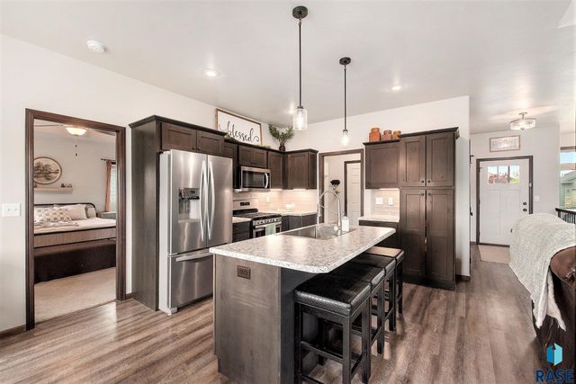 3613 Prairie Wind St, Sioux Falls, SD 57108