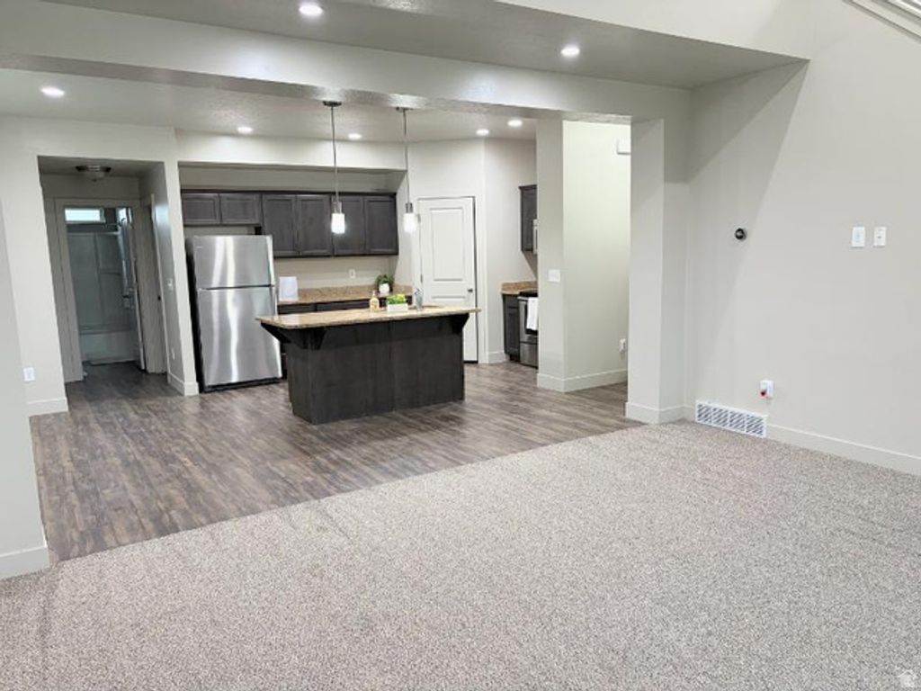 Image 11 of property listing at 14763 S LEWSKI LN #A-1, Bluffdale, UT 84065