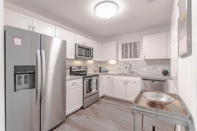 3604 Clawson RD 204, Austin, TX 78704