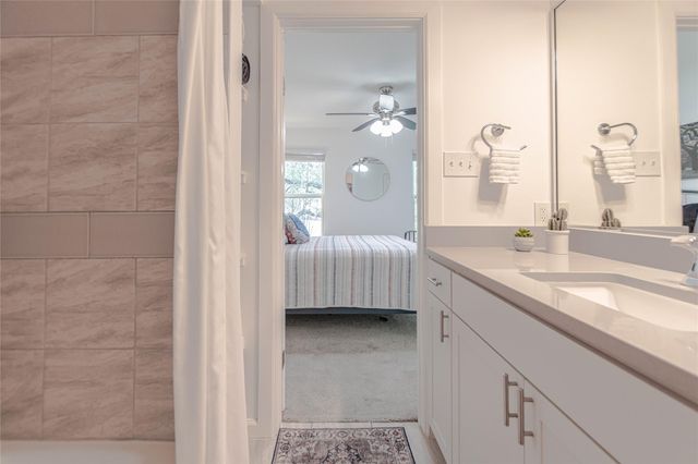 3604 Clawson RD 204, Austin, TX 78704