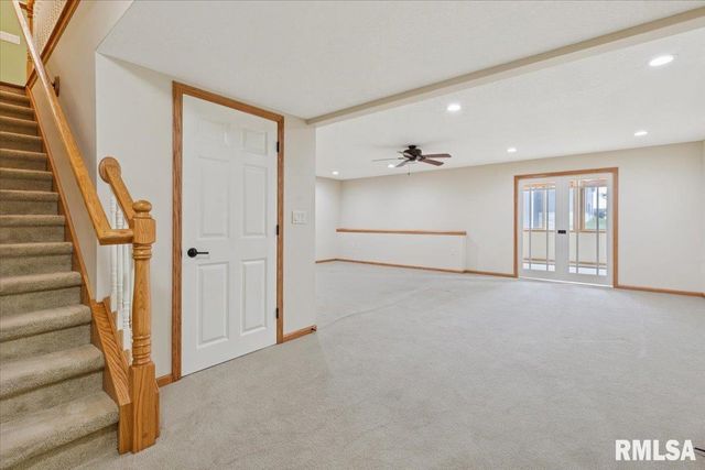 1713 Garrett Avenue, Clinton, IA 52732