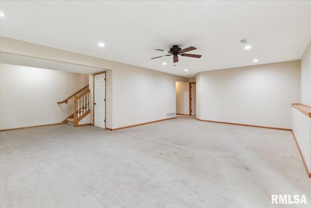 1713 Garrett Avenue, Clinton, IA 52732