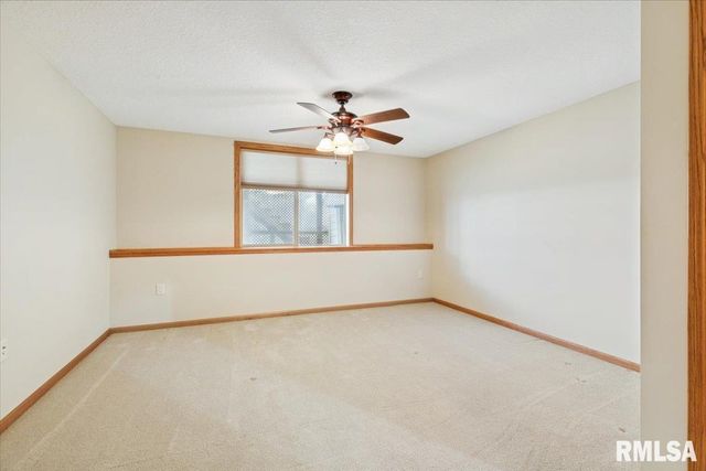 1713 Garrett Avenue, Clinton, IA 52732