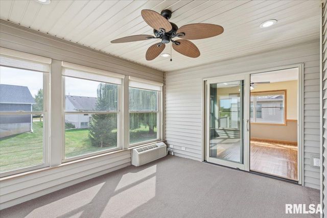 1713 Garrett Avenue, Clinton, IA 52732