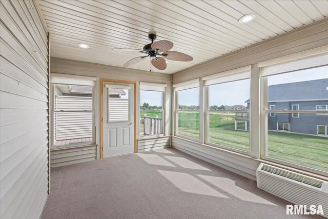 1713 Garrett Avenue, Clinton, IA 52732