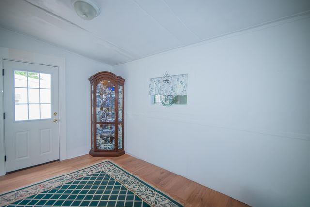 194 Buckley Rd Unit 5, Weare, NH 03281