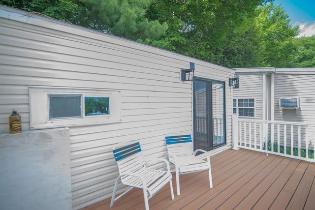 194 Buckley Rd Unit 5, Weare, NH 03281