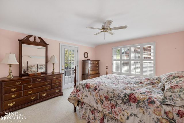 449 Allard Road, Grosse Pointe Farms, MI 48236