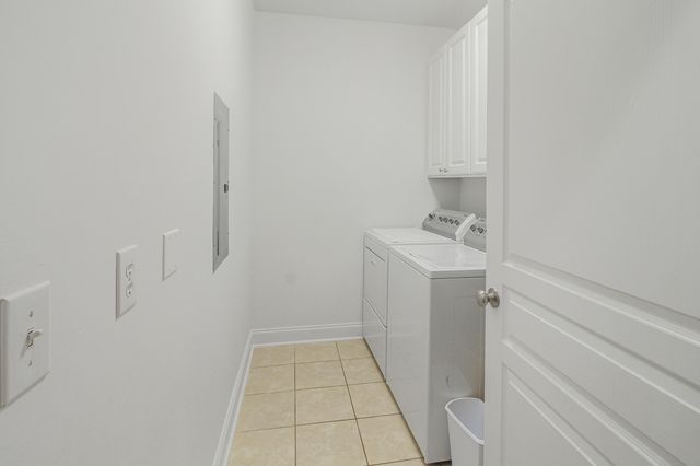 1025 Riverland Woods Place 812, Charleston, SC 29412