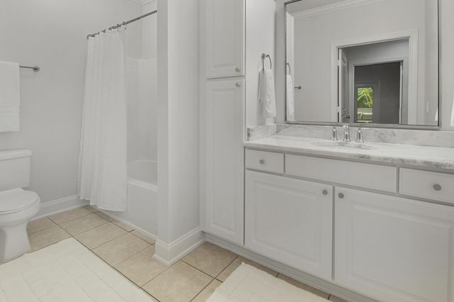 1025 Riverland Woods Place 812, Charleston, SC 29412