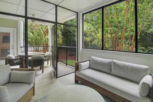 1025 Riverland Woods Place 812, Charleston, SC 29412