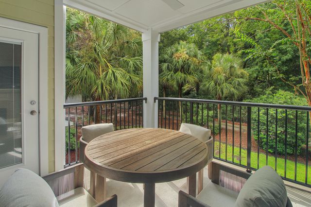 1025 Riverland Woods Place 812, Charleston, SC 29412